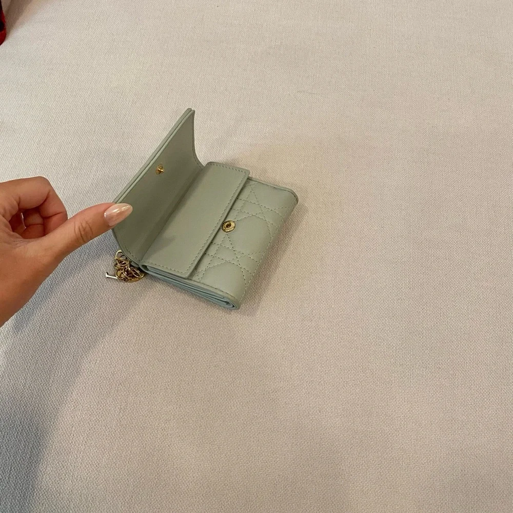 Dior wallet